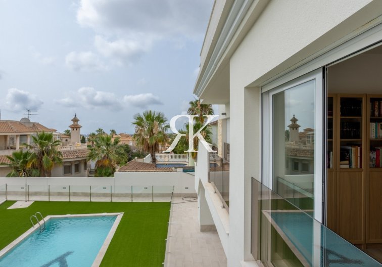 Wiederverkauf - Bungalow im obersten Stockwerk - San Miguel de Salinas - Blue Lagoon