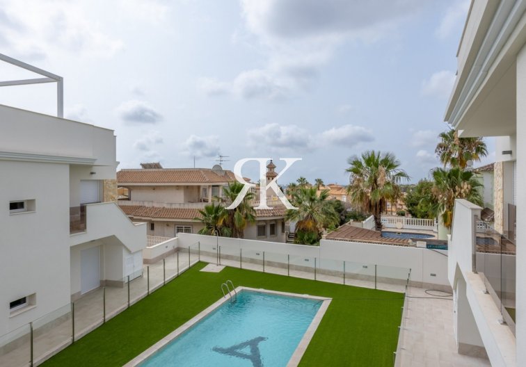 Wiederverkauf - Bungalow im obersten Stockwerk - San Miguel de Salinas - Blue Lagoon