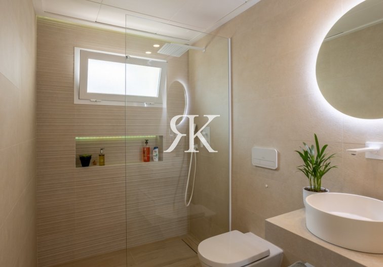 Wiederverkauf - Bungalow im obersten Stockwerk - San Miguel de Salinas - Blue Lagoon