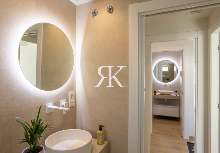 Wiederverkauf - Bungalow im obersten Stockwerk - San Miguel de Salinas - Blue Lagoon