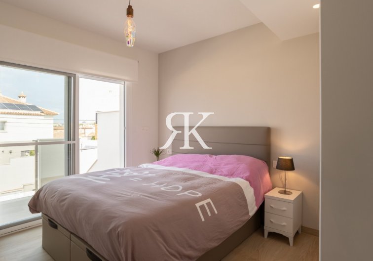 Wiederverkauf - Bungalow im obersten Stockwerk - San Miguel de Salinas - Blue Lagoon