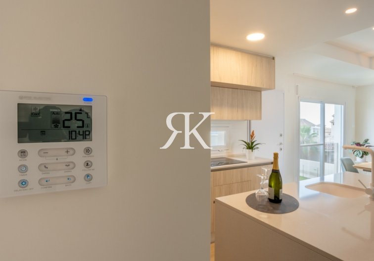 Wiederverkauf - Bungalow im obersten Stockwerk - San Miguel de Salinas - Blue Lagoon