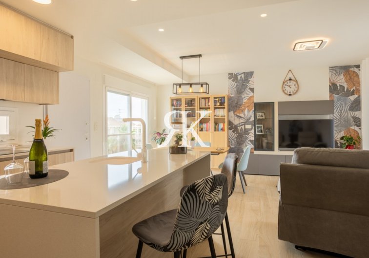 Wiederverkauf - Bungalow im obersten Stockwerk - San Miguel de Salinas - Blue Lagoon