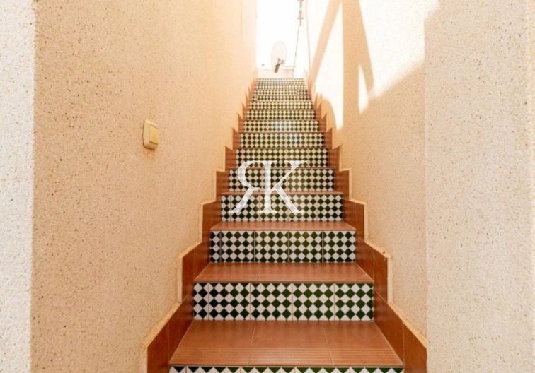 Resale - Townhouse - Cabo Roig