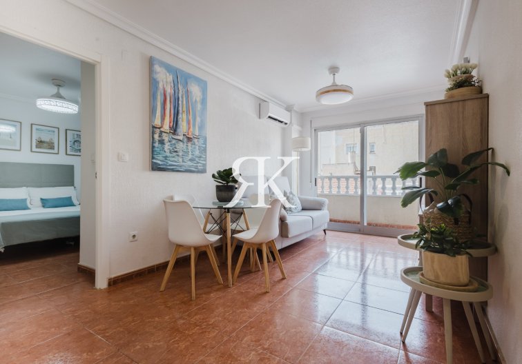 Revente - Appartement - Torrevieja - Centro