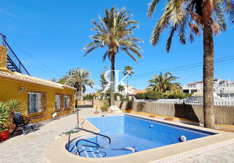 Wiederverkauf - Doppelhaushälfte - Torrevieja - Punta Prima