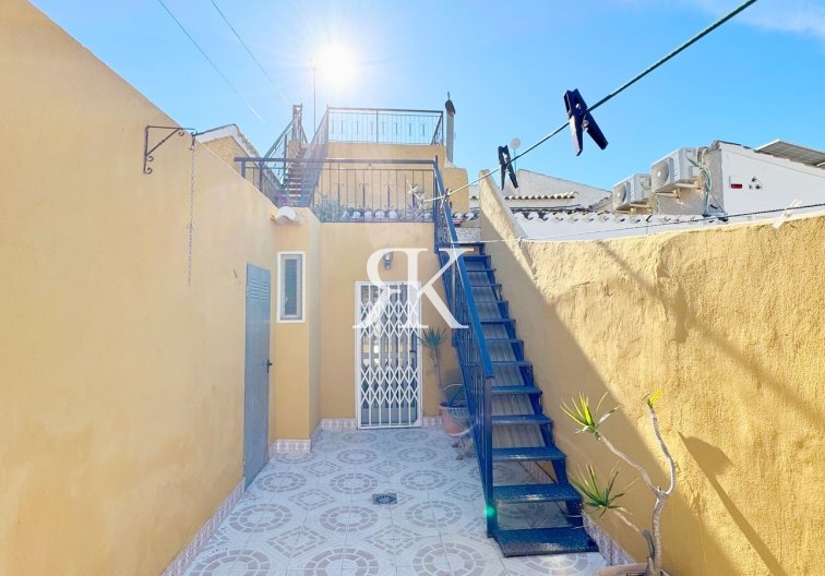 Wiederverkauf - Doppelhaushälfte - Torrevieja - Punta Prima