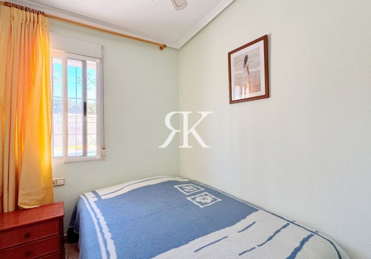 Wiederverkauf - Doppelhaushälfte - Torrevieja - Punta Prima