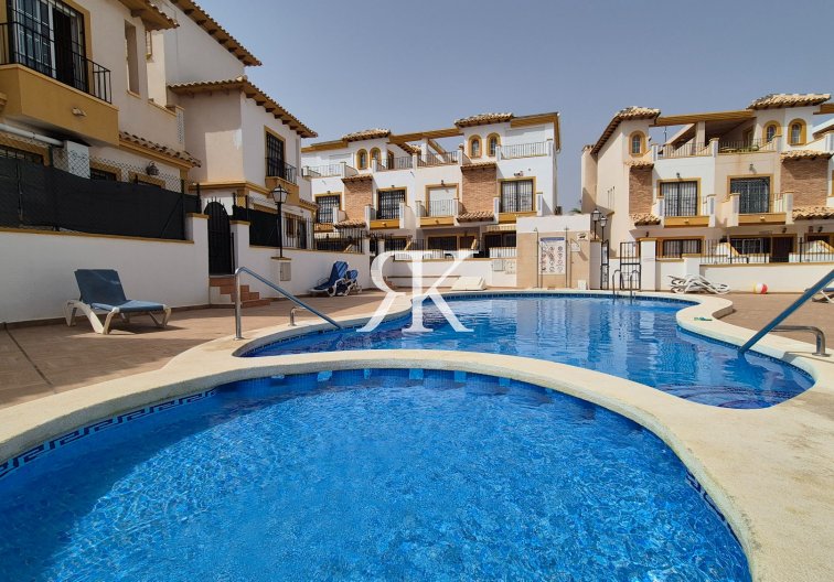 Segunda mano - Villa independiente - Orihuela Costa - Lomas de Cabo Roig