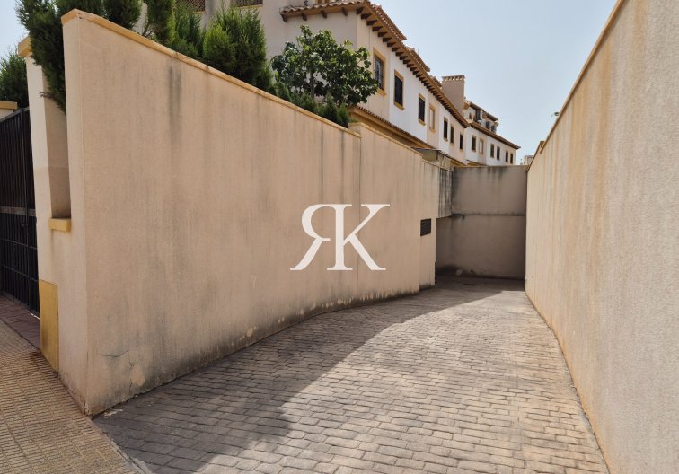 Segunda mano - Villa independiente - Orihuela Costa - Lomas de Cabo Roig