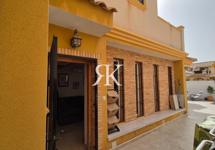 Segunda mano - Villa independiente - Orihuela Costa - Lomas de Cabo Roig