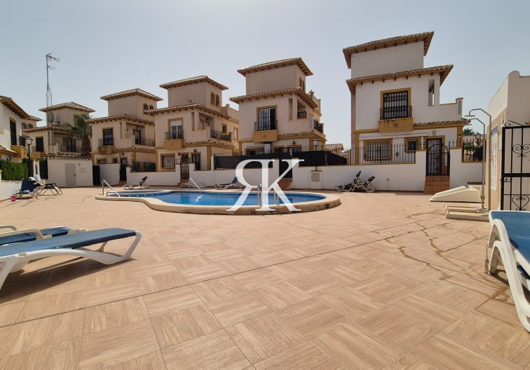 Segunda mano - Villa independiente - Orihuela Costa - Lomas de Cabo Roig