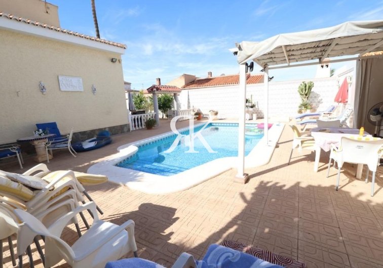 Resale - Detached Villa - Torrevieja - El Chaparral