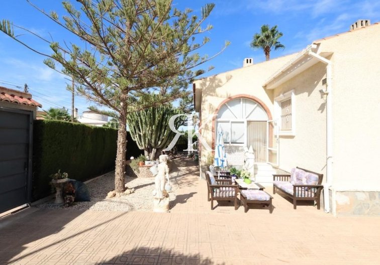 Resale - Detached Villa - Torrevieja - El Chaparral