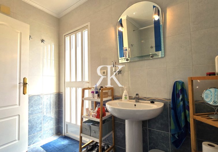 Wiederverkauf - Freistehende Villa - Orihuela Costa - Las Filipinas,Villamartin