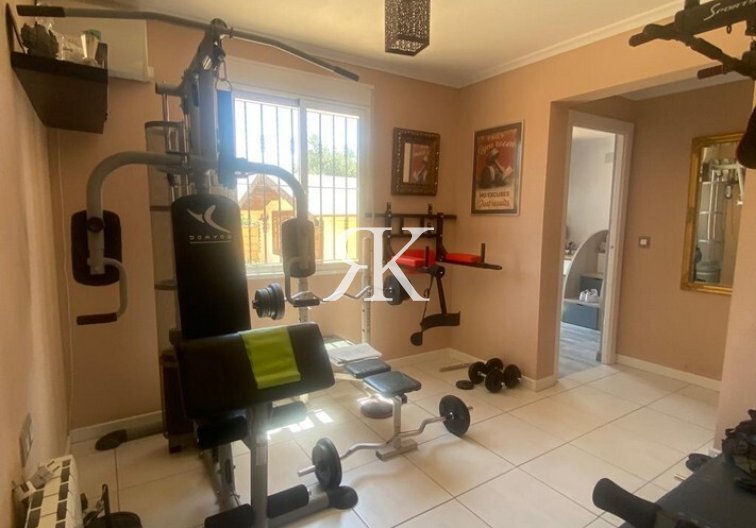 Wiederverkauf - Freistehende Villa - Albatera