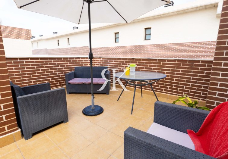 Segunda mano - Bungalow en planta alta - Orihuela Costa - Lomas de Cabo Roig