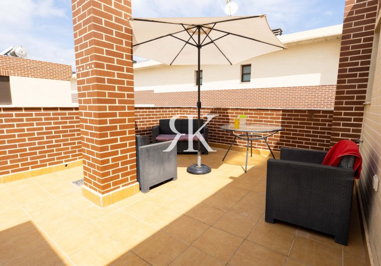 Segunda mano - Bungalow en planta alta - Orihuela Costa - Lomas de Cabo Roig