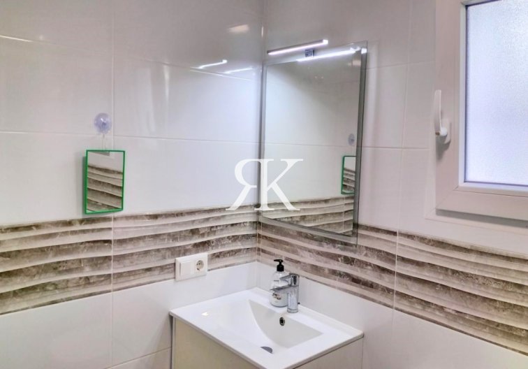 Wiederverkauf - Bungalow im Erdgeschoss - Torrevieja - Los Balcones - Lago Jardin