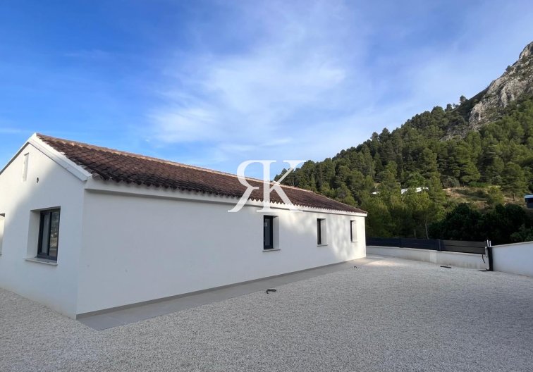 New Build - villa - Penaguila - El Olivar