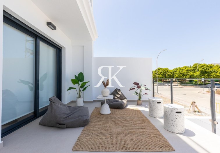 Neubau - town house - Rafal - pueblo