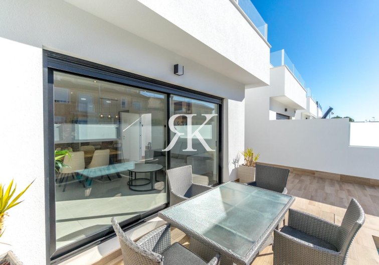 Neubau - Semidetached - San Pedro del Pinatar - Polideportivo