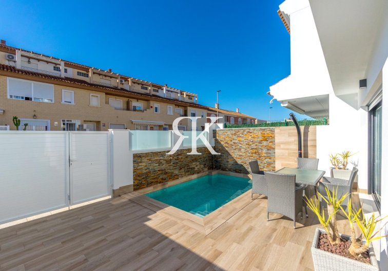 Neubau - Semidetached - San Pedro del Pinatar - Polideportivo