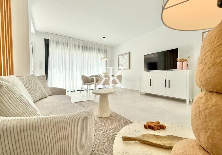 New Build - town house - Cox - San Fernando