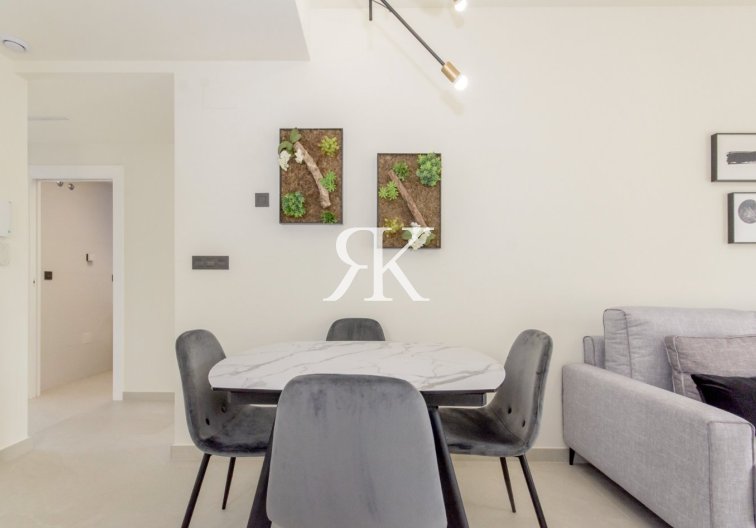 Neubau - Bungalow im obersten Stockwerk - Torrevieja - Los Balcones 