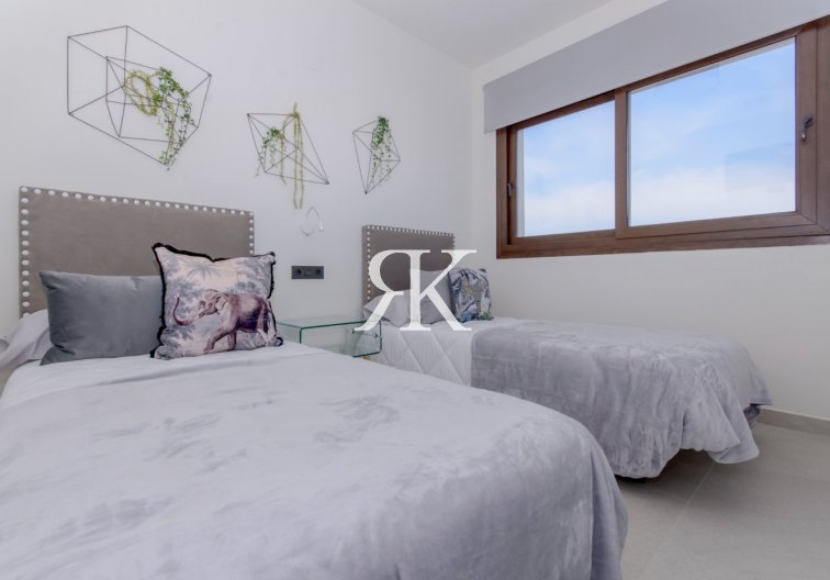 Neubau - Bungalow im obersten Stockwerk - Torrevieja - Los Balcones 